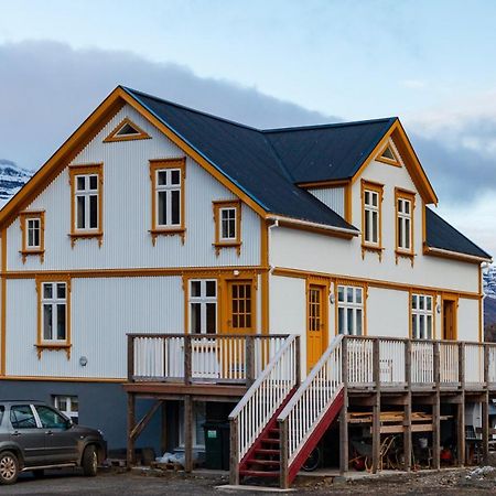 Seyðisfjörður Undiraldan - Steinholt, Old Music School 아파트 외부 사진